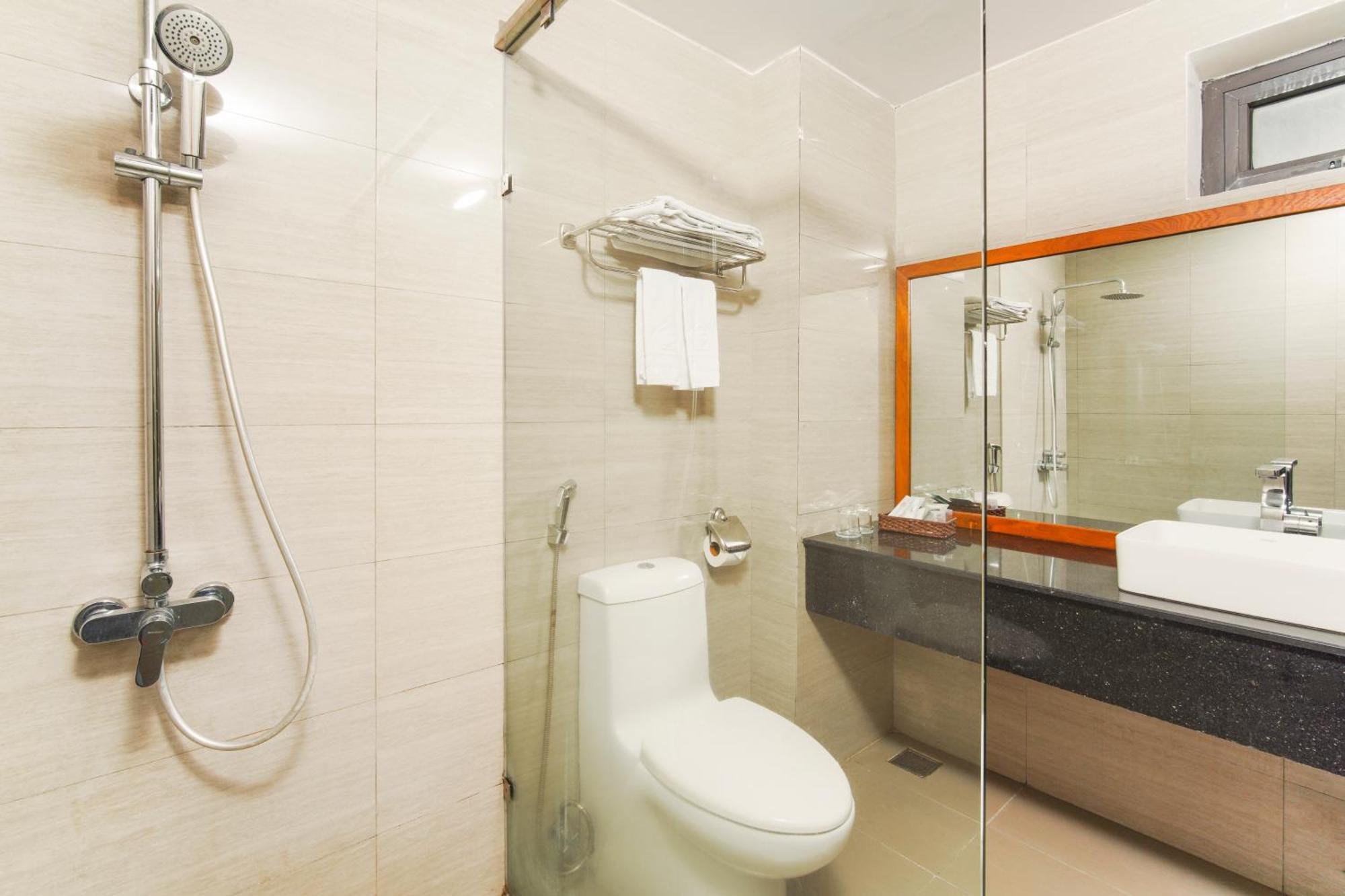 Golden Sun Apartment By New Sky Travel Da Nang Exterior photo